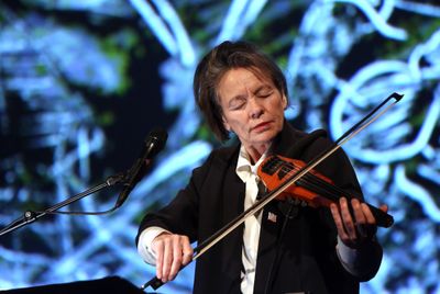Laurie Anderson, The Language of the Future (2017). Performance as part of ever elusive, transmediale 2017, Berlin (2 February–5 March 2017). Courtesy transmediale.