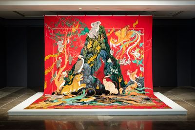 Khadim Ali, Sermon on the Mount (2020). Linen, cotton, nylon, ink, natural dye, synthetic dye, acrylic paint; painting, hand and machine embroidery, appliqué. 557 x 397.5 cm. Collection: National Gallery of Australia, Canberra, purchased 2021. Exhibition view: Invisible Border, Institute of Modern Art, Brisbane (10 April–5 June 2021).
