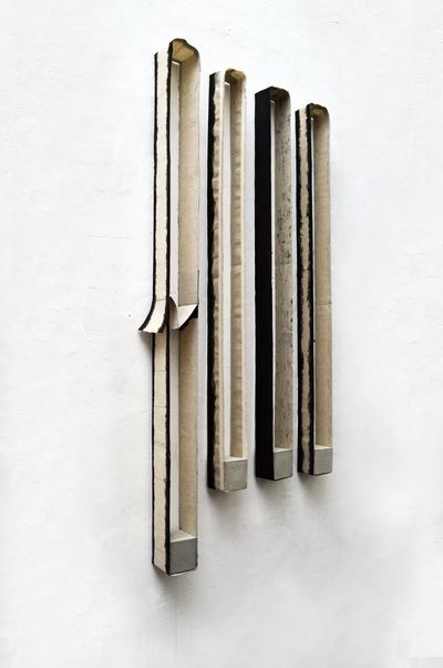 Moi Tran, Points Painted (2018). Textile belts, handmade concrete cubes.