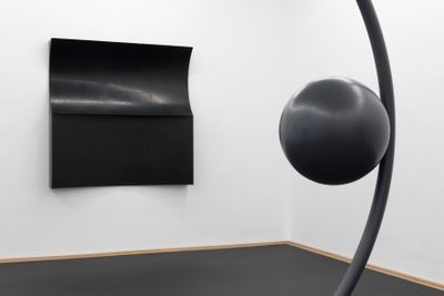 Exhibition view: Michał Budny, Hatakma, Galerie nächst St. Stephan Rosemarie Schwarzwälder, Vienna (20 January–26 March 2022).