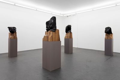Jean-Michel Othoniel, Invisibility Face (2015). Exhibition view: Géométries Amoureuses, CRAC, Sète (10 June–24 September 2017).