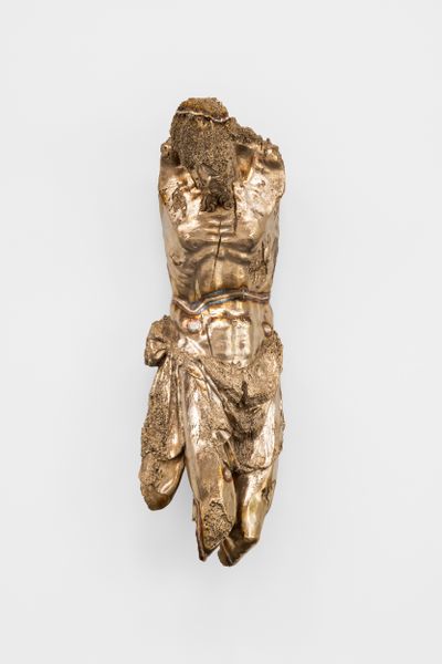 Danh Vo, untitled (2022). Bronze 16th-century French figure of Christ. 125 x 41 x 39 cm.