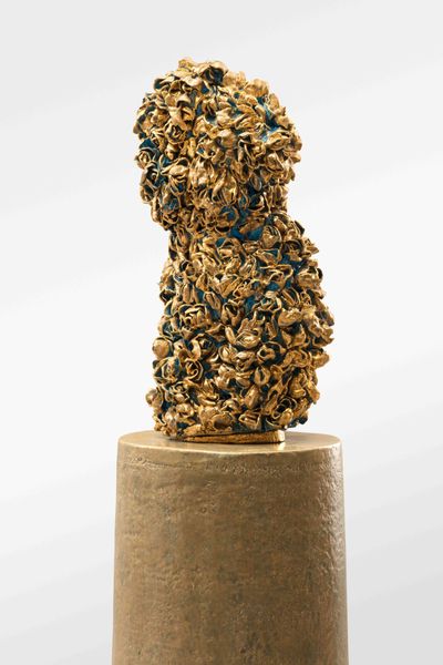 Johan Creten, Odore di Femmina - A Lucky Bird on a Blue Field (2021–22). Blue glazed stoneware, gold lustre. 153 x 47 x 47 cm (overall).