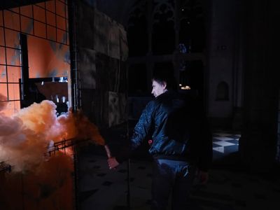 Exhibition view: Marcin Dudek Performance, Kunsthal Extra City, Antwerp, Belgium (May 2023).