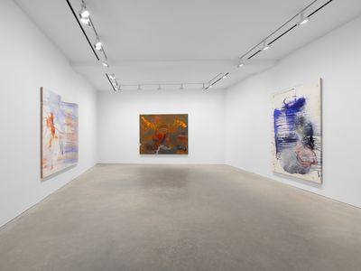 Exhibition view: Emma McIntyre, Among my swan, David Zwirner, Hong Kong (25 March–10 May 2025).