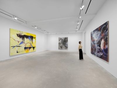 Exhibition view: Emma McIntyre, Among my swan, David Zwirner, Hong Kong (25 March–10 May 2025).