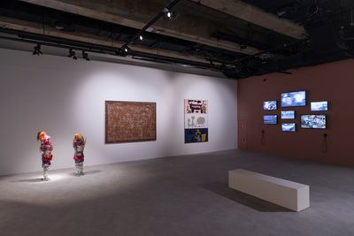 Exhibition view: Pascale Marthine Tayou, LOBI LOBI, Cultural Foundation, Abu Dhabi (3 May–26 November 2023).