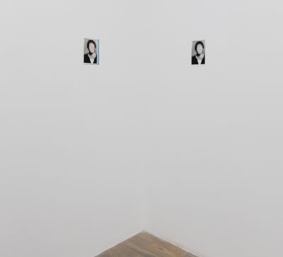 杨茂源，《时髦的女人》，2018。展览现场："记忆的备份"，HdM画廊，北京（2020年9月5日至10月10日）。图片提供：HdM画廊。