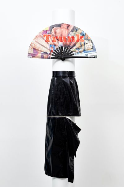 Haneyl Choi, Mini Han (2021). 195 x 70 x 25 cm. stainless, folding hand fan, skirt.