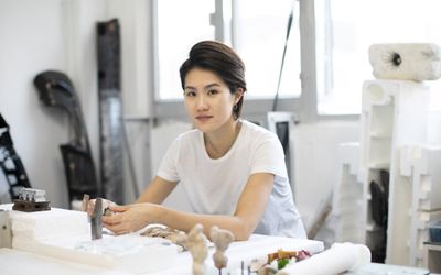 Leelee Chan in her studio, 2020.