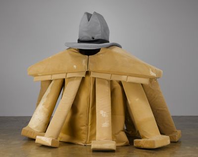 Claes Oldenburg and Coosje van Bruggen, Frankie P. Toronto Costume – Enlarged Version (1986). Canvas filled with soft polyurethane foam, painted with latex. 188 x 246.4 x 124.5 cm, jacket with hat; 180.3 x 34.3 x 175.3 cm, pants. © Claes Oldenburg and Coosje van Bruggen.