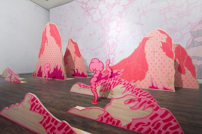 Lee Mijung, Forbidden Landscape (2014). Open stage. Acrylic on wood. 60 x 200 x 230 cm, 50 x 193 x 193cm, 50 x 120 x 130 cm. Pink noise, print on fabric. 500 x 900 cm.