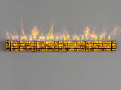 Jean-Michel Othoniel, Oracle (2022). Indian amber mirrored glass and stainless steel. 27 x 272 x 22 cm.