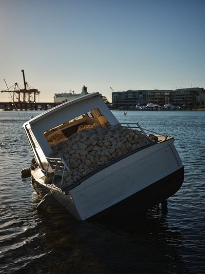 Andrew Sunley Smith, Overload at the 2021 Fremantle Biennale. © Duncan Wright.