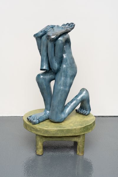 Woody De Othello, reminded of their power (2023). Glazed ceramic. 104.1 x 61 x 43.2 cm overall.