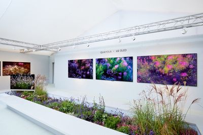 Quayola, installation still from 'Jardins d'Été' (2023) at Frieze London 2023. Photo: Quayola x LG OLED.