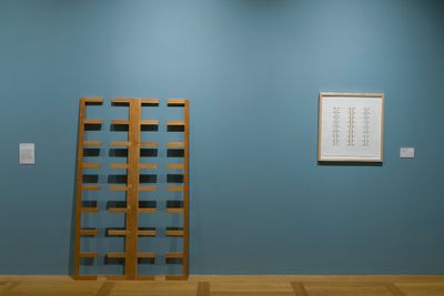 Exhibition view: Kim Lim: Carving and Printing, Tate Britain, London (7 September 2020–5 March 2021). © Estate of Kim Lim.