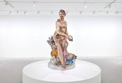 Jeff Koons, Venus (2016–2020). Exhibition view: NGV Triennial 2020, NGV International, National Gallery of Victoria, Melbourne (19 December 2020–18 April 2021). © the artist and Gagosian. Photo: Sean Fennessy.