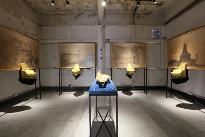 姚瑞中，《解放台湾行动》，2007。展览现场："姚瑞中个展：犬儒共和国"，空总台湾当代文化试验场，台北（2020年5月1日至7月5日）。图片提供：艺术家。