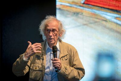 Christo speaking at Global Art Forum 11, 'Trading Places', Art Dubai 2017 (21–24 March 2017).