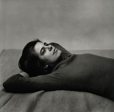 Peter Hujar, Susan Sontag (1975). Vintage gelatin silver print. 25.4 × 20.3 cm. Purchased on The Charina Endowment Fund, The Morgan Library & Museum, 2013.108.8.2310. © Peter Hujar Archive, LLC.