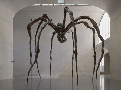 Louise Bourgeois, 'Maman' (1999). Steel and marble. 927.1 x 891.5 x 1023.6 cm. Exhibition view: 'Louise Bourgeois: The Eternal Thread,' Long Museum, West Bund (3 November 2018–24 February 2019). Collection Tate, presented by the artist 2008. © The Easton Foundation/VAGA (ARS), NY. Photo: Jiaxi & zhe.