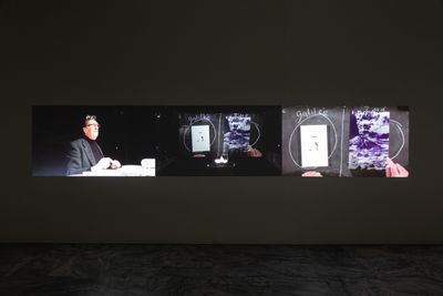 Pierre Huyghe，《体外心灵（深水）》，2017。展览现场："你我不住在同一个星球上"，第12届台北双年展，台北市立美术馆（2020年11月21日至2021年3月14日）。图片提供：台北文心艺所、第12届台北双年展与台北市立美术馆。摄影：Rex Chu。©Pierre Huyghe / ADAGP, Paris, 2020
