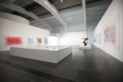 展览现场："⾮物质 / 再物质：计算机艺术简史"，UCCA 尤伦斯当代艺术中心，北京（2020年9月26日至2021年1月17日）。图片提供：UCCA 尤伦斯当代艺术中心。