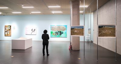 展览现场："缪斯、愚公和指南针"，坪山美术馆，深圳（2020年6月20日至8月30日）。图片提供：坪山美术馆。