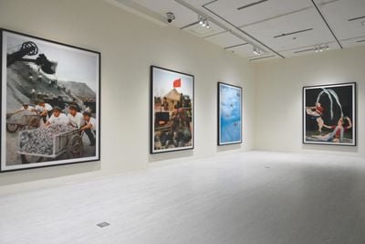 汤马斯·鲁夫，《裸 pi14》，2009。C-print，112×156cm。图片提供：艺术家与国美馆。