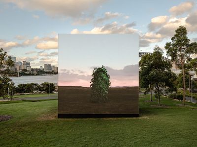 John Gerrard, Leaf Work (Derrigimlagh) (2020). Exhibition view: 23rd Biennale of Sydney, rīvus (12 March–13 June 2022).