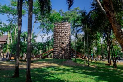 Boonserm Premthada, Rice Tower (2020–2021). Exhibition view: Thailand Biennale, Korat (18 December 2021–31 March 2022).
