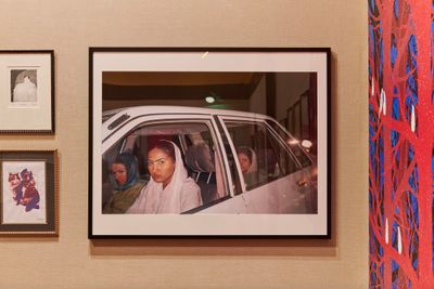 Shirin Aliabadi, Girls in Car 4 (2005). Exhibition view: Is it morning for you yet?, 58th Carnegie International, Pittsburgh (24 September 2022–2 April 2023).