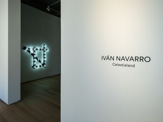 Exhibition view: Ivan Navarro, Celestialand, Templon, New York (3 November–24 December 2022). Courtesy Templon, Paris —Brussels — New York.