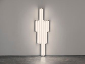 Dan Flavin, monument for V. Tatlin (1964). Cool white fluorescent light. 8 ft. | 244 cm high. © 2018 Estate of Dan Flavin / Artists Rights Society (ARS), New York. Courtesy David Zwirner and PKM Gallery, Seoul.