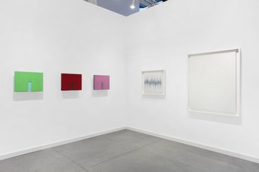 Tina Kim Gallery, Frieze New York (18–22 May 2022). Courtesy Tina Kim Gallery. Photo: © Sebastiano Pellion di Persano.