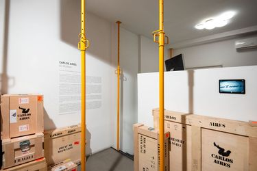 Exhibition view: Carlos Aires, EL MUNDO, Sabrina Amrani Gallery, Madrid (8 November 2023–13 January 2024). Courtesy Sabrina Amrani Gallery.