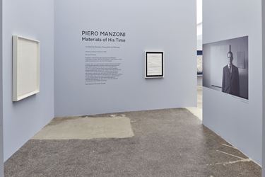 Exhibition view: Piero Manzoni, Materials of His Time, Hauser & Wirth, Los Angeles (14 February–7 April 2019). © Fondazione Piero Manzoni, Milano. Courtesy Fondazione Piero Manzoni, Milan and Hauser & Wirth. Photo: Mario de Lopez.