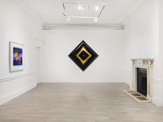 Exhibition view: Alberto Biasi, Dinamica Ecologica, Cardi Gallery, London (17 February–20 May 2023). Courtesy Cardi Gallery.