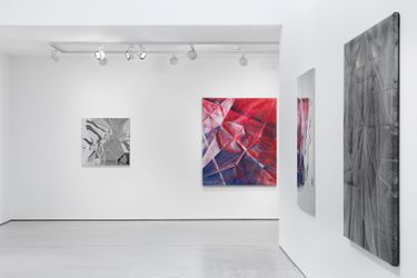 Exhibition view: Yusuke Komuta, Unfolding structure (Aspects III), Galerie Zink, Waldkirchen (16 March–5 May 2024). Courtesy Galerie Zink, Waldkirchen.
