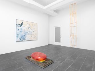 Exhibition view: Group Exhibition, Correspondence, White Cube, Aspen (10 July–29 July 2021). © the artists. Courtesy White Cube. Photo: ©Tony Prikryl.
