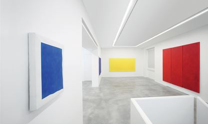 Exhibition view: Pino Pinelli, Monochrome (1973–1976) – Color as destiny and as Prophecy, Dep Art Gallery, Milan (20 June–21 September 2019). Courtesy Dep Art Gallery. 