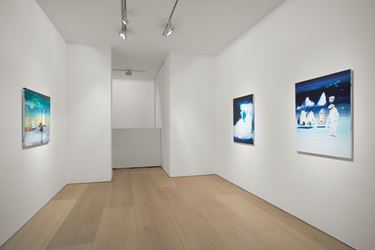 John Kørner, Apple Bombs, 2016, Exhibition view at Victoria Miro Mayfair, London. Courtesy the Artist and Victoria Miro. © John Kørner.