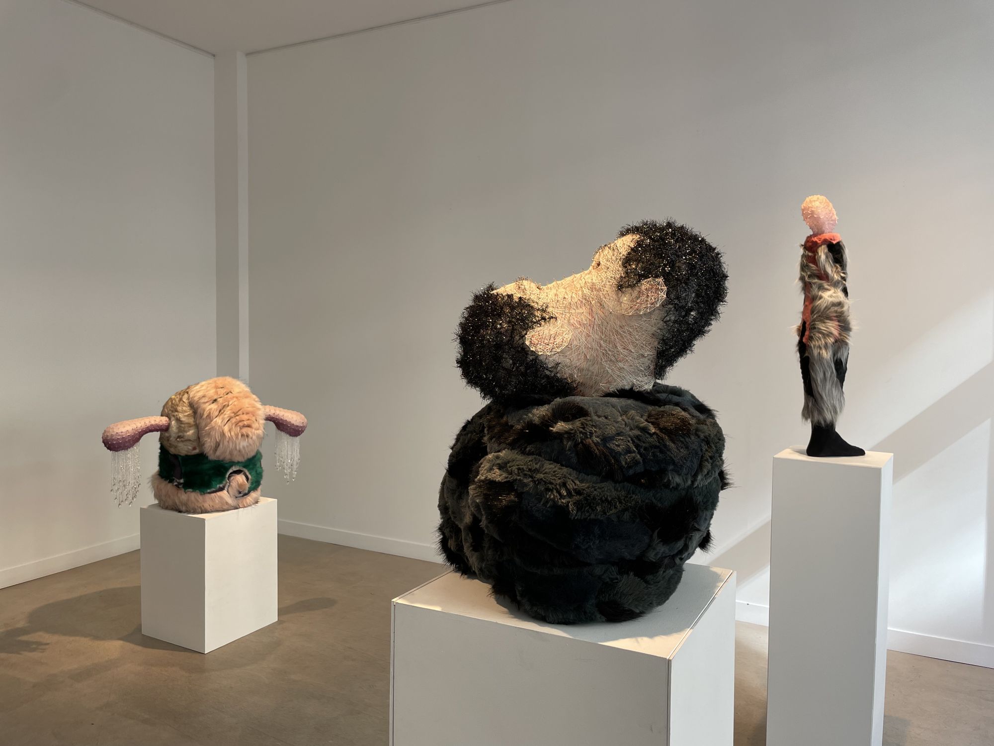 Kang Kun, 'Sur une Île isolée' at Galerie Vazieux, Paris, France on 17 ...