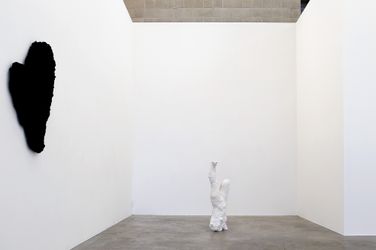 Exhibition view: Sam Harrison, Aggregate, Jonathan Smart Gallery, Christchurch (4 April—6 May 2023). Courtesy Jonathan Smart Gallery.
