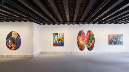 Exhibition view: Xenia Hausner, Stranger Things, Patricia Low Contemporary, Venezia (17 April–9 June 2024). Courtesy Patricia Low Contemporary.