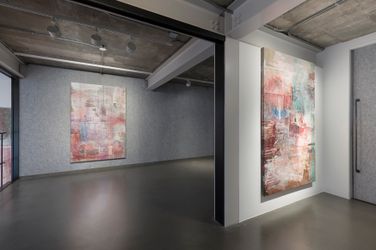 Exhibition view: Mandy El-Sayegh, Protective Inscriptions, Lehmann Maupin, Seoul (20 May–17 July 2021). Courtesy the artist and Lehmann Maupin, New York, Hong Kong, Seoul, and London. Photo: OnArt Studio.