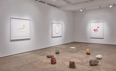 Jose Dávila: Stones Don’t Move, 2016, Exhibition view at Sean Kelly, New York. Photography: Jason Wyche, New York. Courtesy: Sean Kelly, New York. 