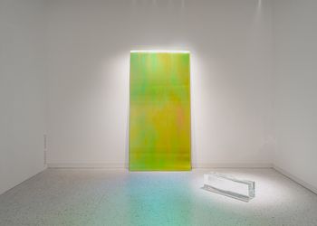 Exhibition view: Ann Veronica Janssens, Green, Yellow and Pink, Winsing Art Place, Taipei (18 December 2021–20 March 2022). Courtesy Winsing Art Place.         
