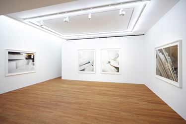 Thomas Demand, “Model Studies (Kōtō-ku)”, Exhibition view at Taka Ishii Gallery Tokyo, May 22 – Jun 27, 2015.Courtesy of Taka Ishii Gallery, Tokyo / Photo: Kenji Takahashi